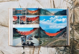 【お取り寄せ】Christo and Jeanne-Claude. Updated Edition